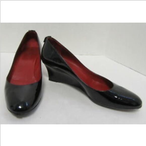 GUCCI Black Patent Leather Wedges Size 8.5 - Picture 1 of 7